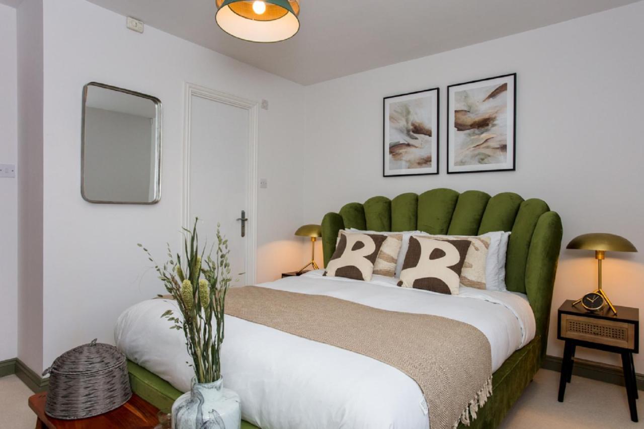 The Sparkford Gardens - Lovely 2Bdr With Balcony Londra Exterior foto