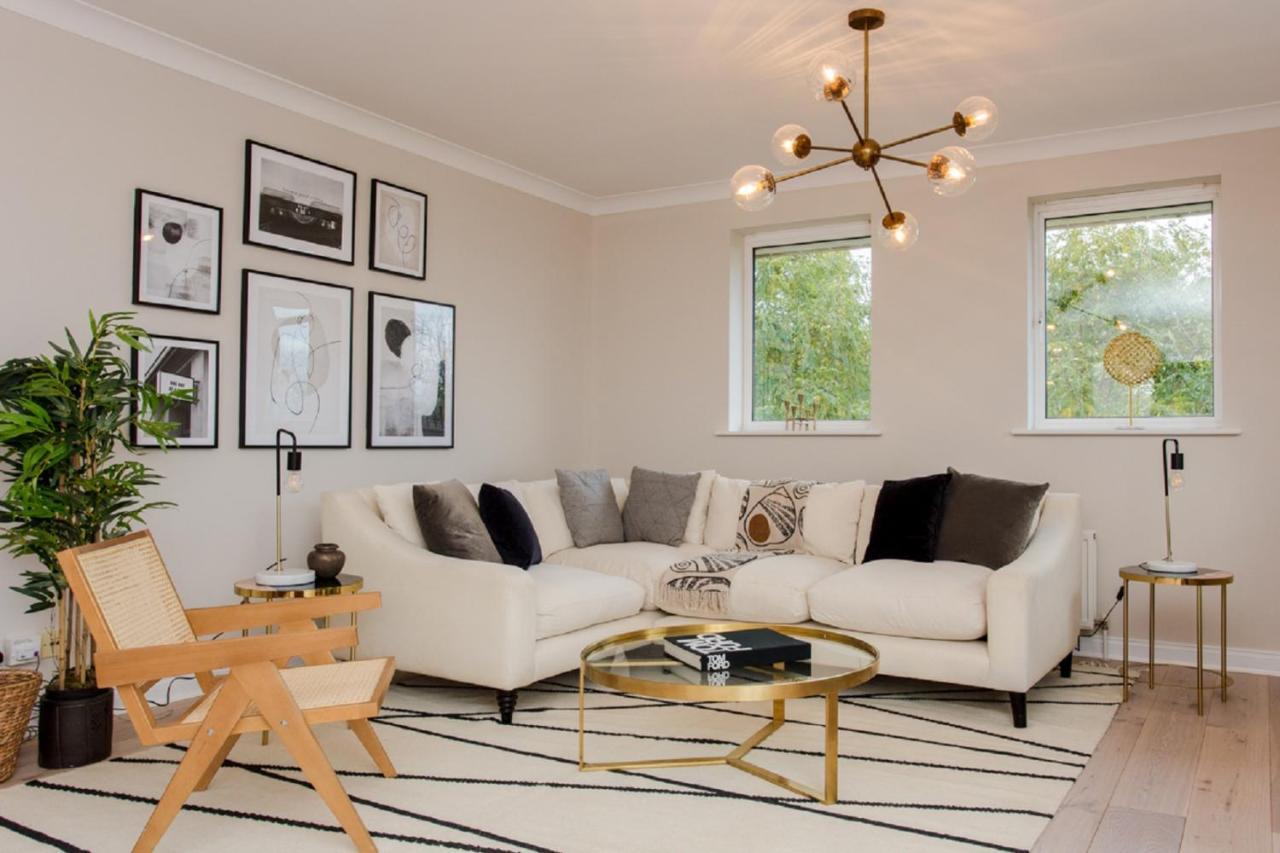 The Sparkford Gardens - Lovely 2Bdr With Balcony Londra Exterior foto