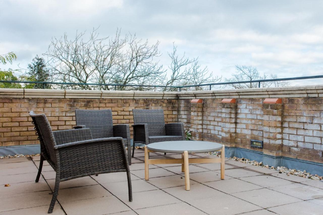 The Sparkford Gardens - Lovely 2Bdr With Balcony Londra Exterior foto