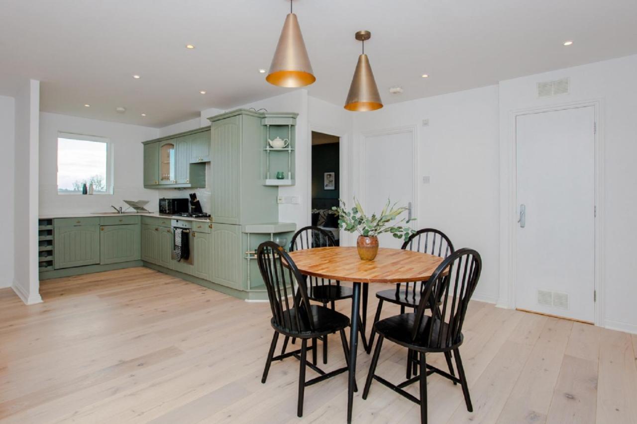 The Sparkford Gardens - Lovely 2Bdr With Balcony Londra Exterior foto